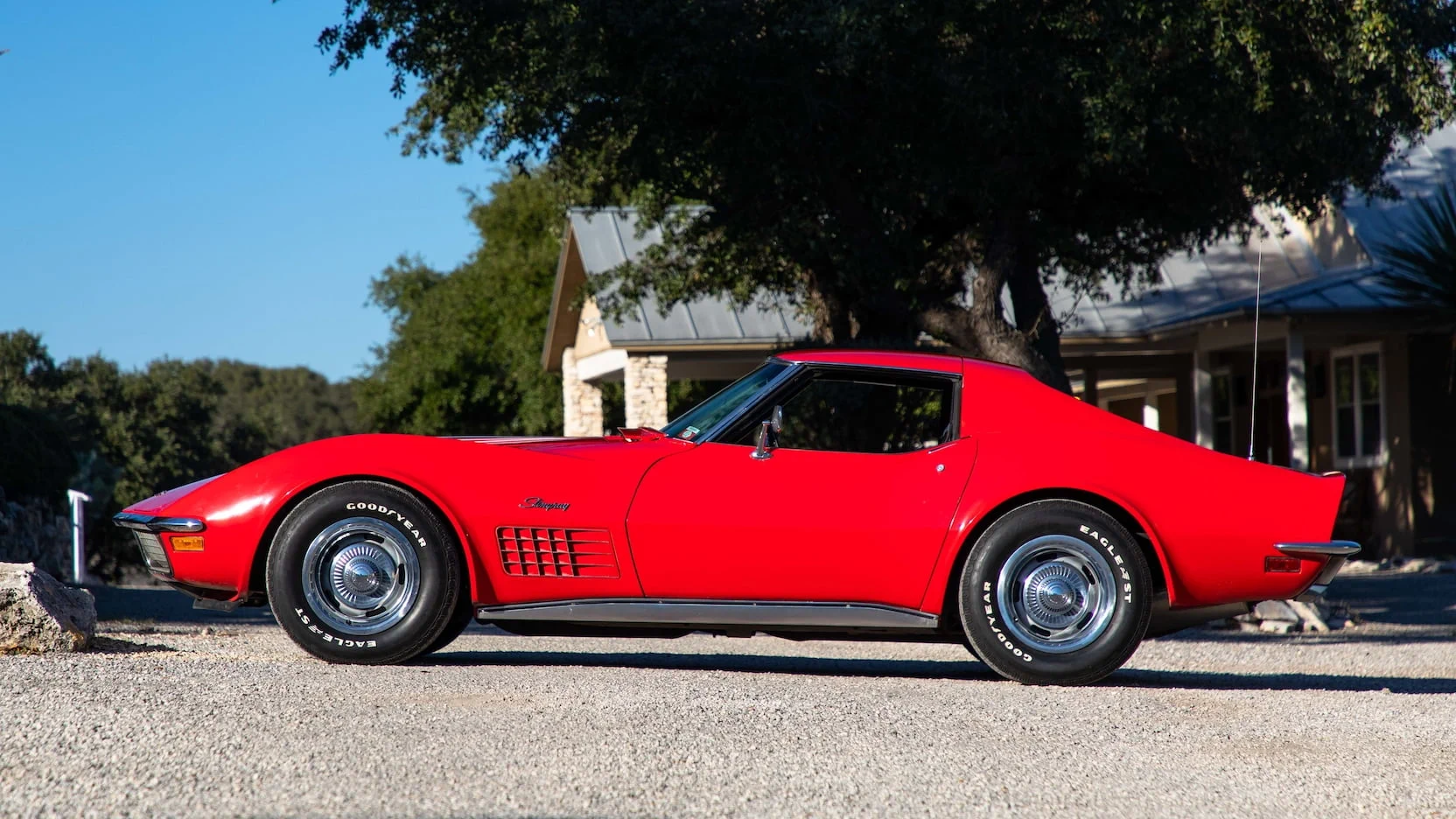 Click to Enlarge-Esc to Close Corvette Generations/C3/C3 1972 Left 2.webp